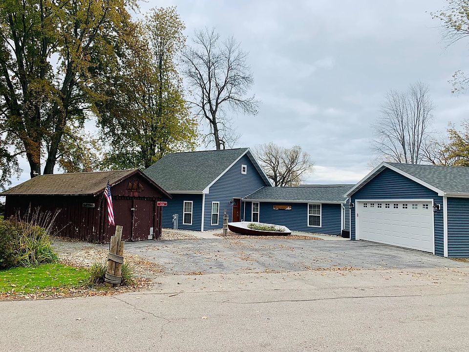 1938 Cottage Rd, Little Suamico, WI 54141 Zillow