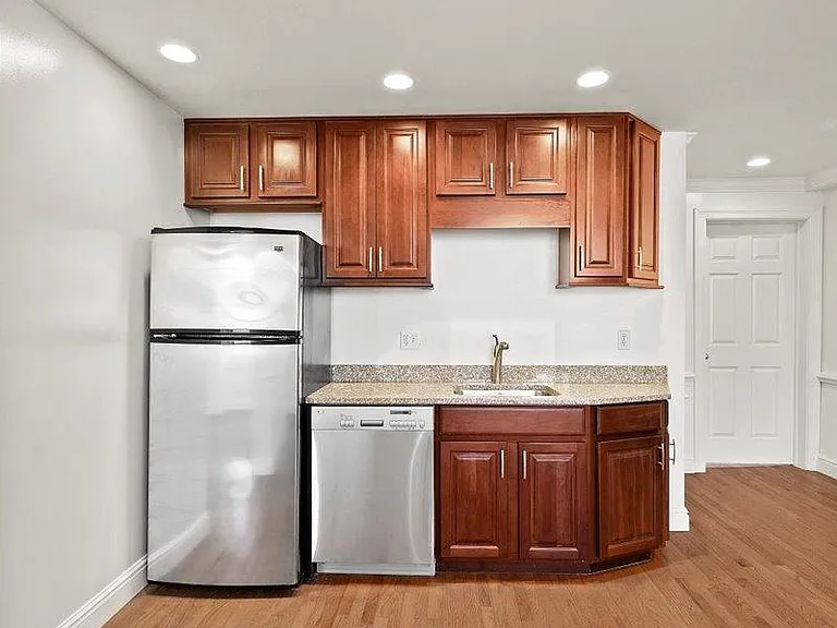 5400 Elmer St #5 — Photo 7