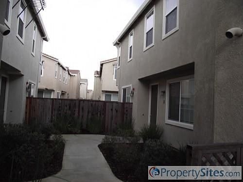 1st image of 2070 Sierra View Cir Unit 2