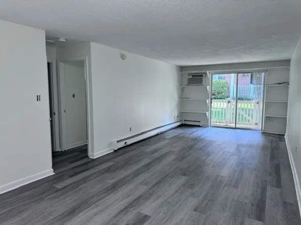 5 Kenmar Dr Unit 4, Billerica, MA 01821