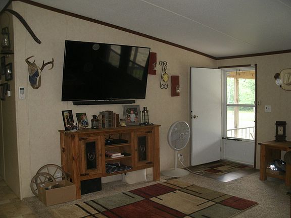 3rd image of 322 Private Road 1016