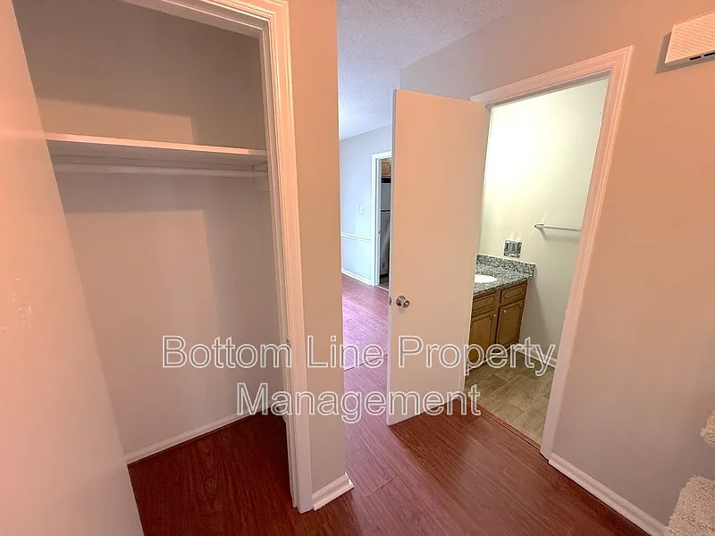 3 bed, 2.5 bath, 1536 sqft, $1,995 — Photo 4