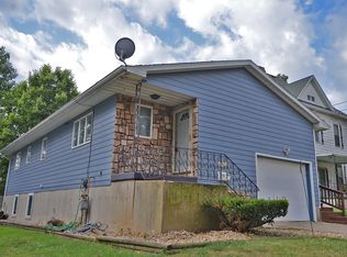 109 7th St, Streator, IL 61364