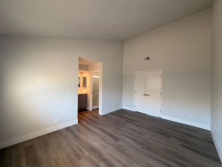 278 El Portal Way — Photo 8