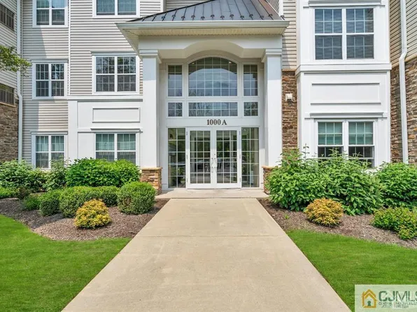 1204 Conrad Way, Somerset, NJ 08873
