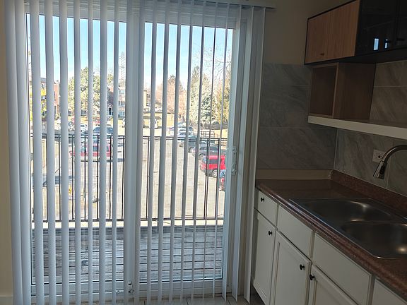4th image of 1705 W Chariot Ct APT 3A