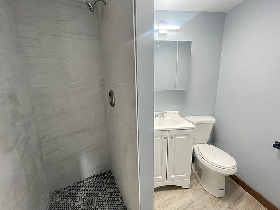 4th image of 16 Oriole St APT 3