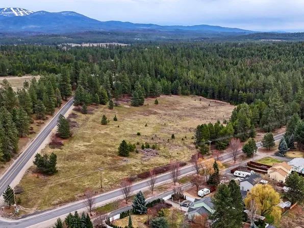 (undisclosed Address), Elk, WA 99009