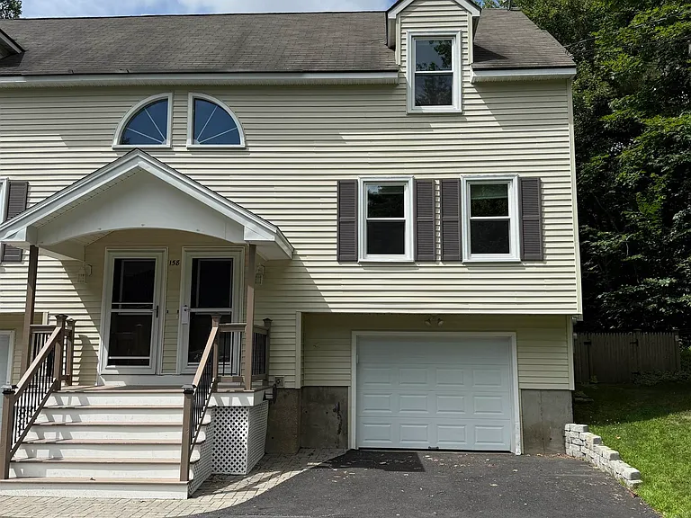 158 Tina Dr #B — Photo 4