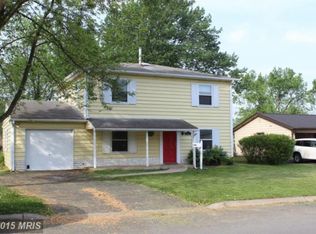 211 W Ash Rd, Sterling, VA 20164