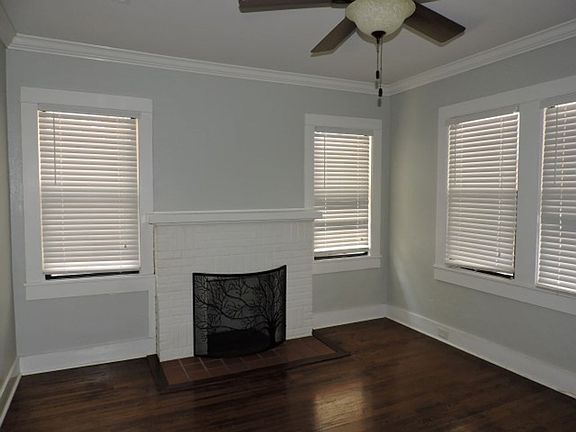3rd image of 1103 W Gregory St