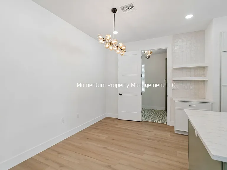6401 S Richard Ave — Photo 12