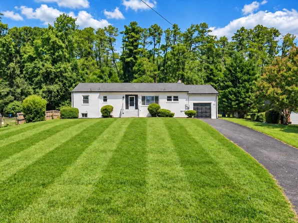 3417 Windsor Rd SW, Roanoke, VA 24018