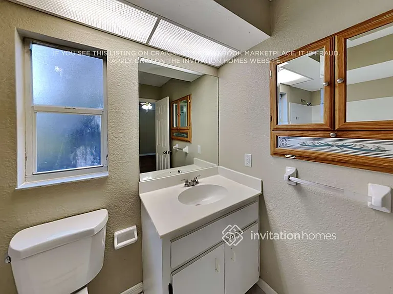 3545 Junction St — Photo 14