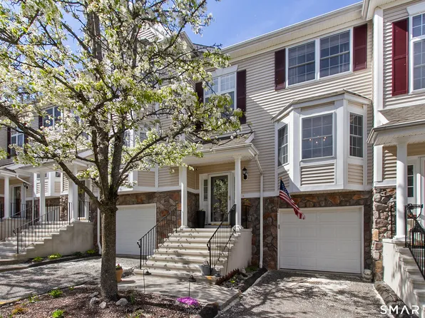 1606 Larson Drive #1606, Danbury, CT 06810