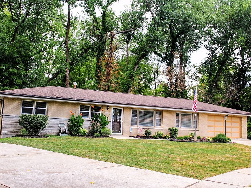 1st image of 813 Deandell Ct