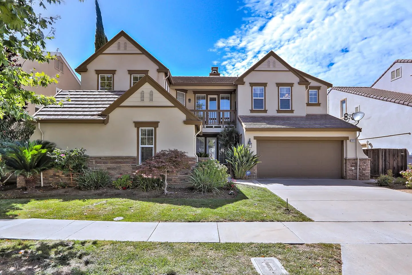 3981 Avignon Ln photo 1