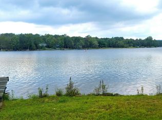 3196 Carobeth Dr, Tobyhanna, PA
