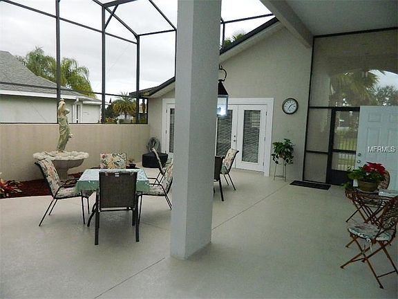 3rd image of 5349 Sir Churchill Dr