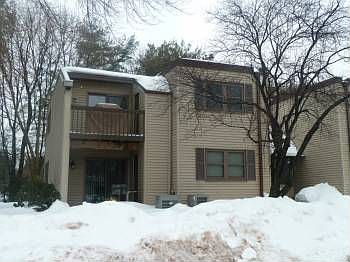 5th image of 304 Twin Circle Dr