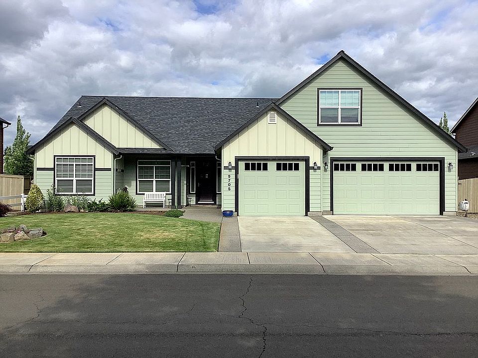 1st image of 9705 NE 161st Ave