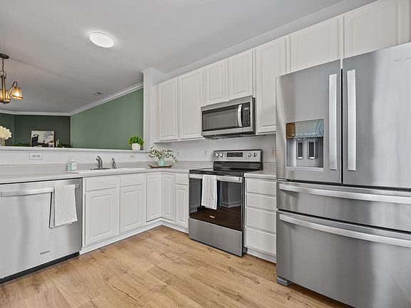 2nd image of 8606 London Park Ct