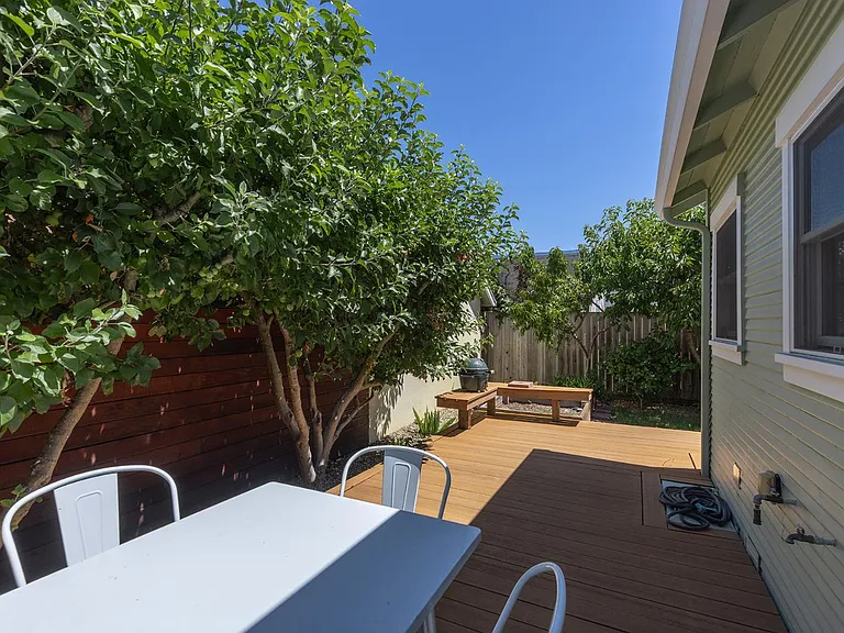 1317 C St — Photo 9