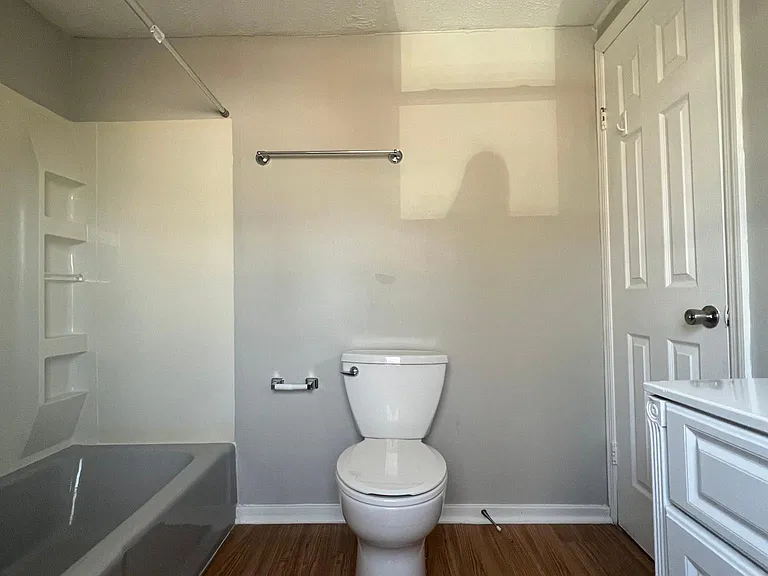 549 Valley St #2 — Photo 8