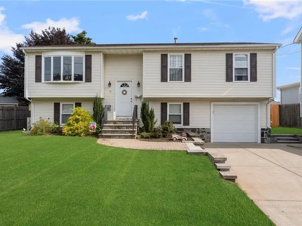 30 Dewey Ave, East Providence, RI 02914