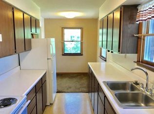 527 S Poplar Camp Rd #A, Makanda, IL 62958