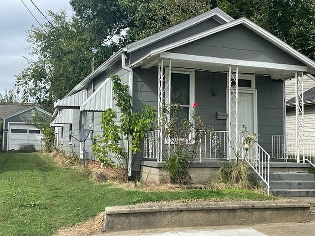 1st image of 624 Bolivar St