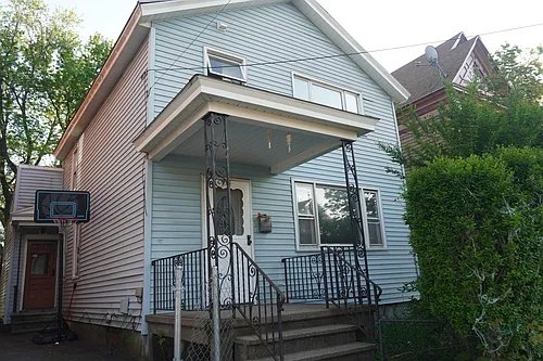 715 Tracy St #1 Photo 1
