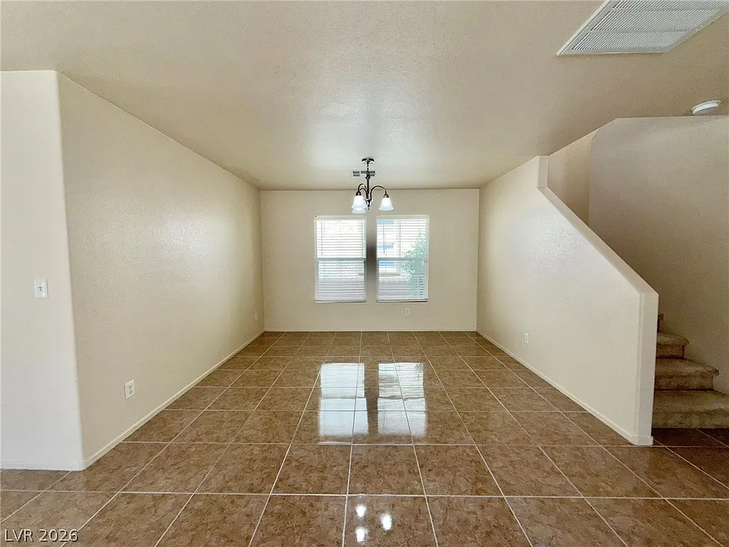 3 bed, 2.5 bath, 1723 sqft, $2,250 — Photo 4
