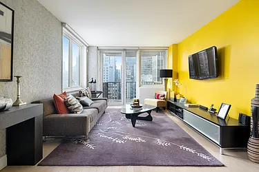 212 East 47th Street, #26G