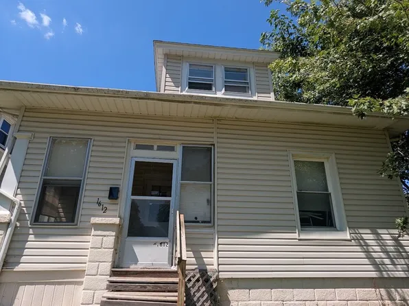 1612 7th St, Rock Island, IL 61201