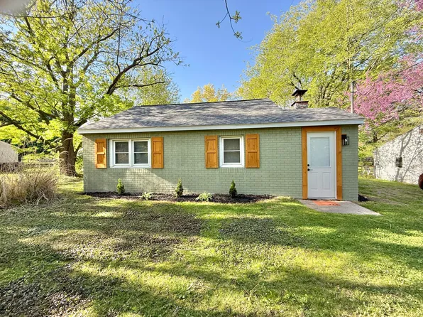 1903 Pleasant Dr, Portage, MI 49002