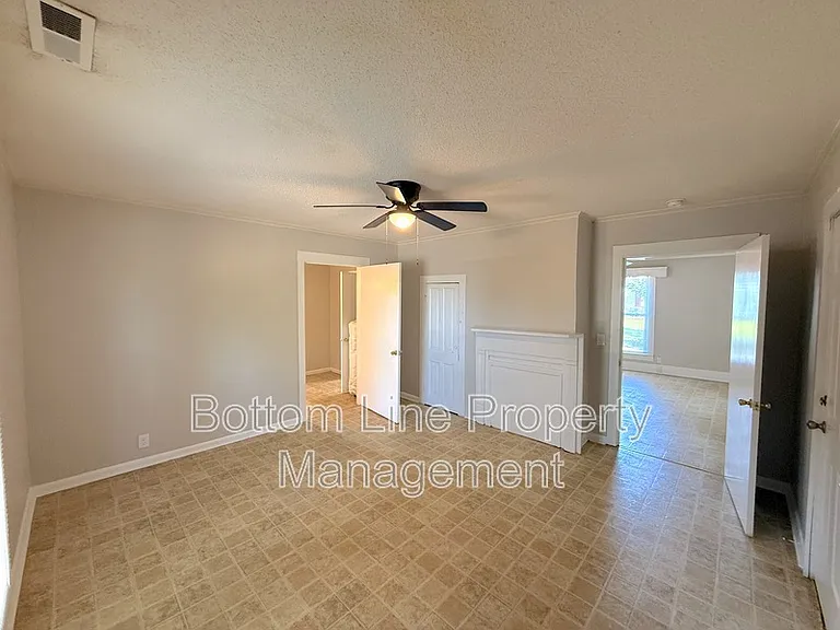 216 Lineberger St — Photo 8