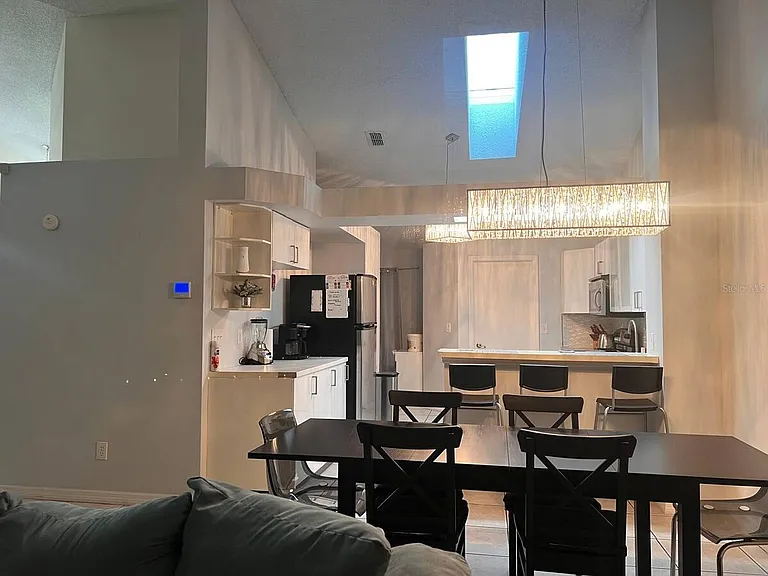 535 Azinger Cir #16 — Photo 8