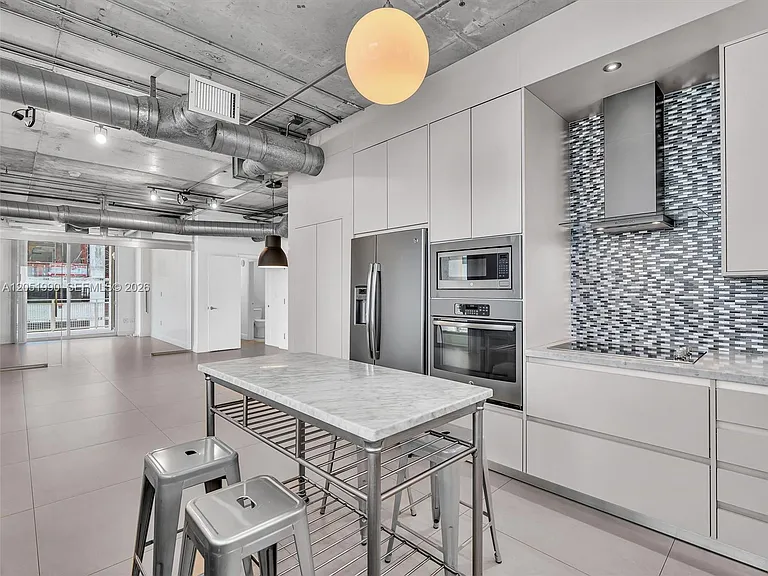 444 NE 30th St #608 — Photo 31