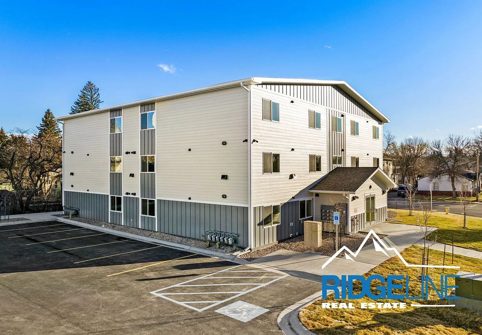 2 bed, 2.0 bath, 1096 sqft, $1,750 — Photo 4