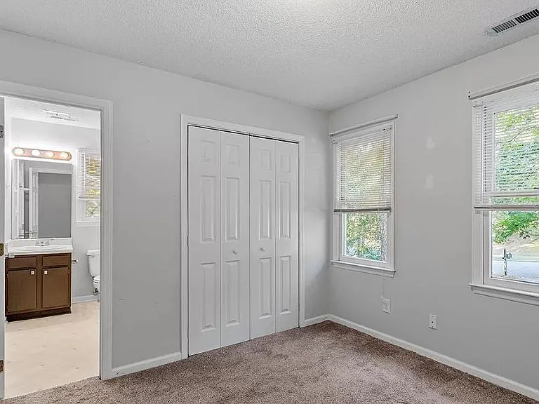 524 Brent Rd — Photo 14