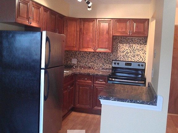 4th image of 7545 N Winchester Ave APT 202