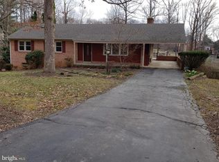2905 Young Dr, Oakton, VA 22124