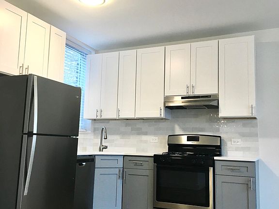 2nd image of 5216 N Damen Ave #44