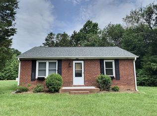 1447 Miles Rd, Dallas, NC 28034