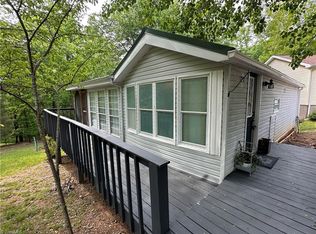 127 Hummingbird Cir, New London, NC 28127