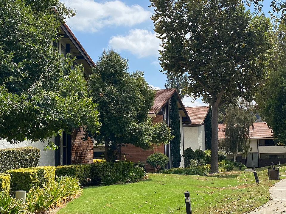 1st image of 31554 Agoura Rd Building 13