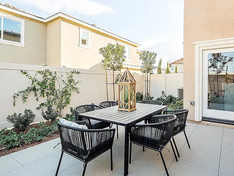 24289 Bay Laurel Ave — Photo 9