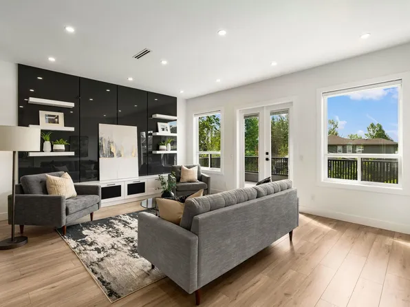 21050 72nd Ave, Langley, BC V2Y 2R5