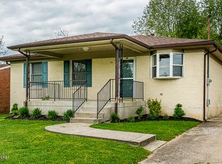 293 Summers Dr, Louisville, KY 40229